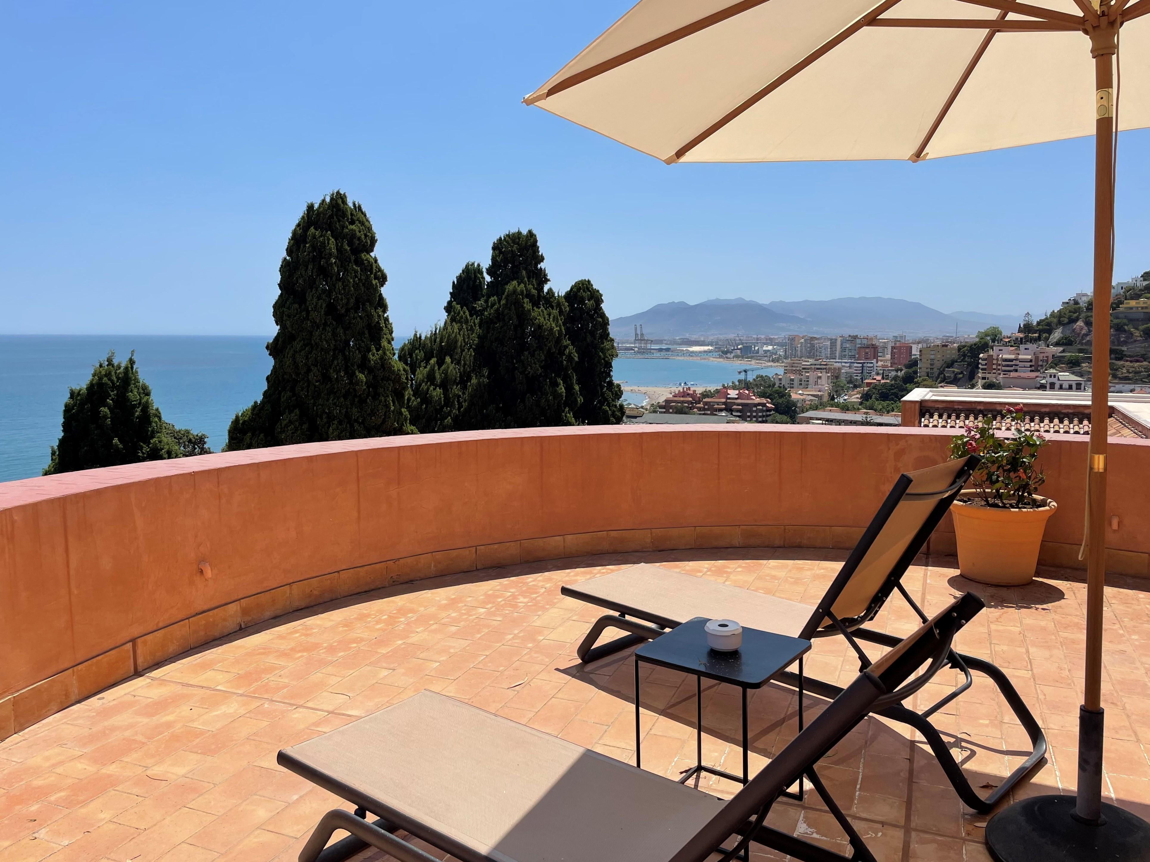 Soho Boutique Castillo De Santa Catalina - Adults Recommended Malaga Ngoại thất bức ảnh A terrace
