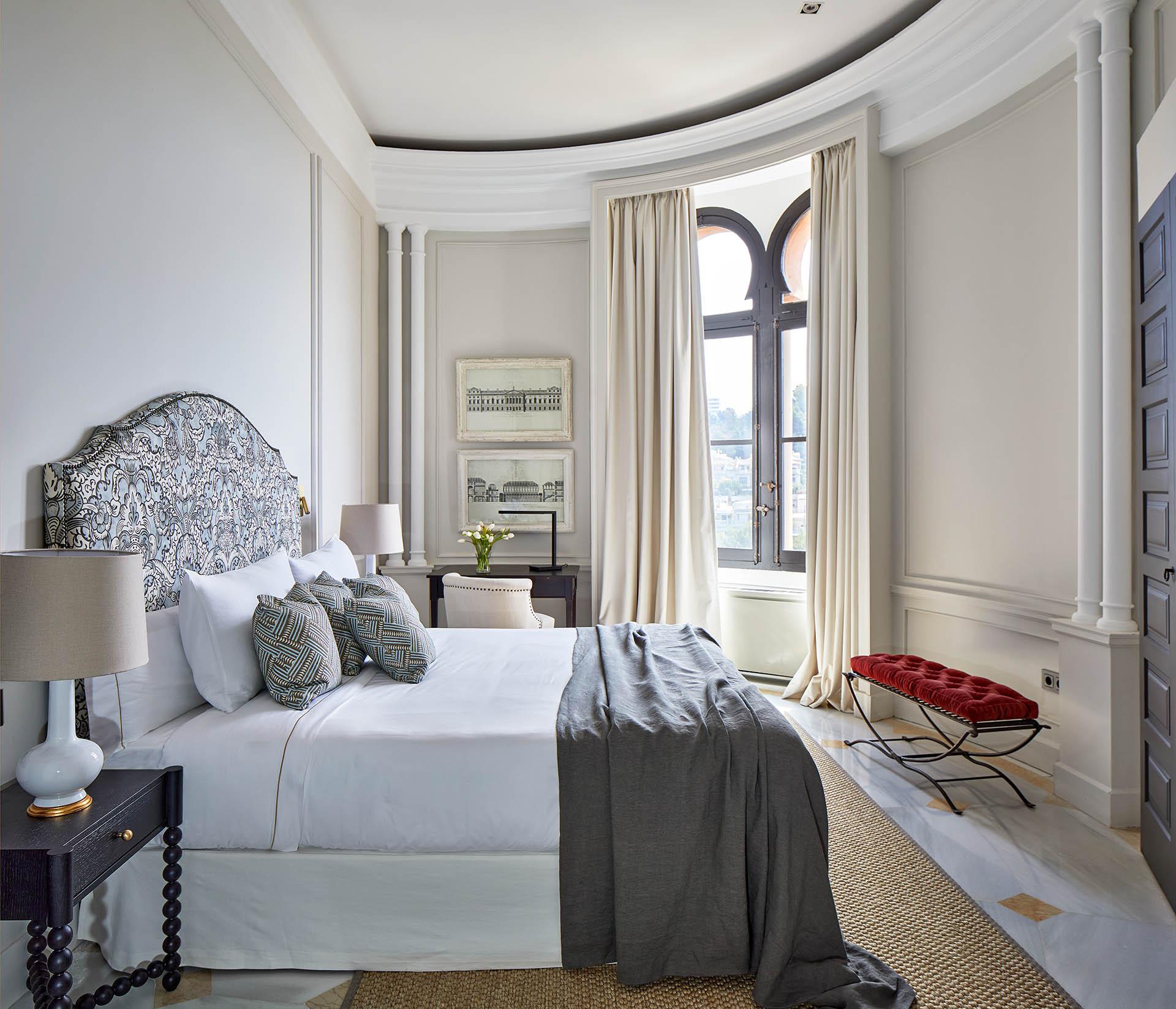 Soho Boutique Castillo De Santa Catalina - Adults Recommended Malaga Ngoại thất bức ảnh A bedroom at the Mandarin Oriental, Madrid