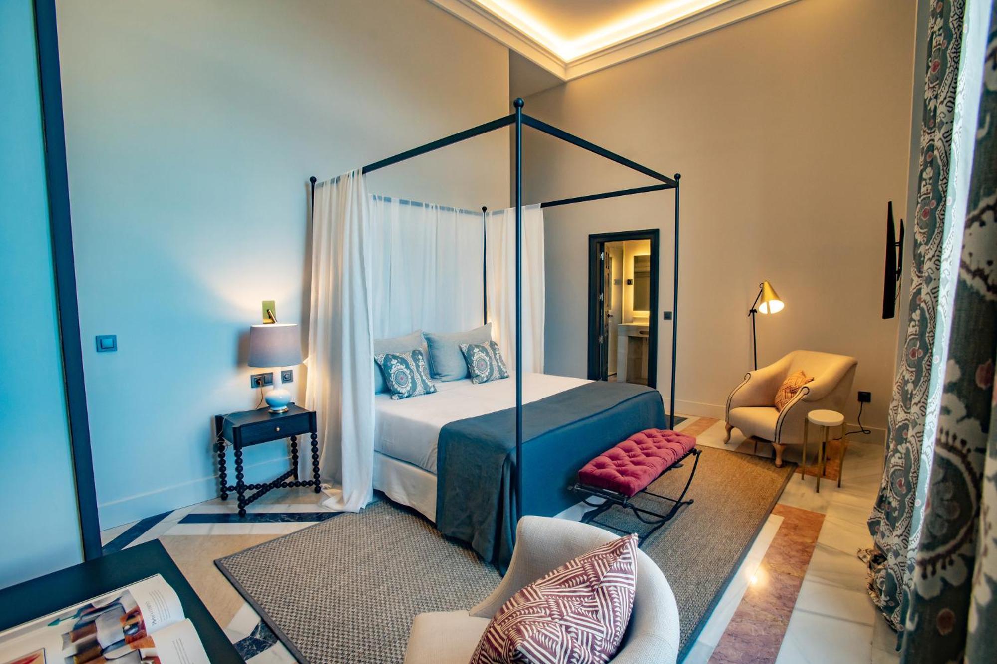 Soho Boutique Castillo De Santa Catalina - Adults Recommended Malaga Ngoại thất bức ảnh A bedroom at the hotel