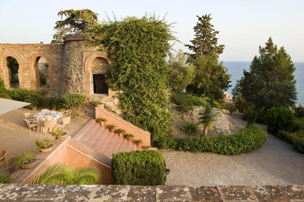 Soho Boutique Castillo De Santa Catalina - Adults Recommended Malaga Ngoại thất bức ảnh The gardens of the Villa Durazzo-Pallavicini